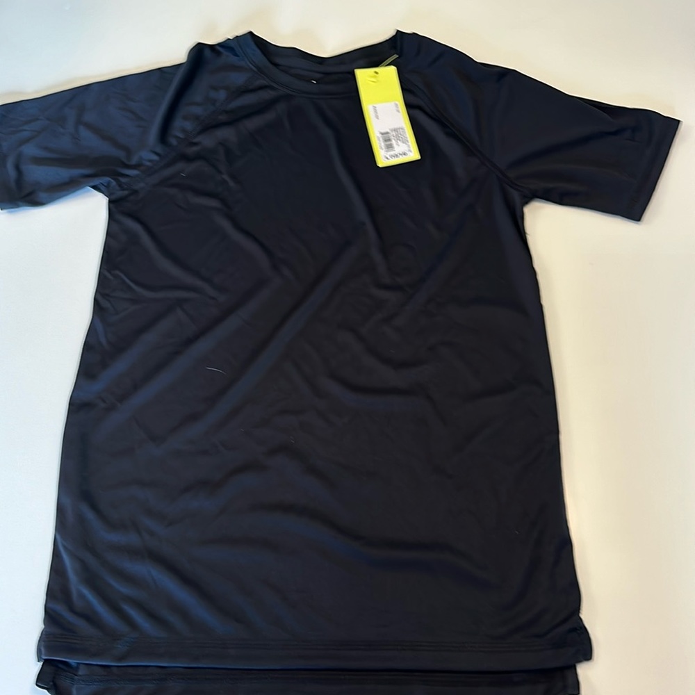 NWT youth large all in motion black dry fit t shirt
